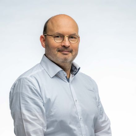 dr. Sebastien Janssens
